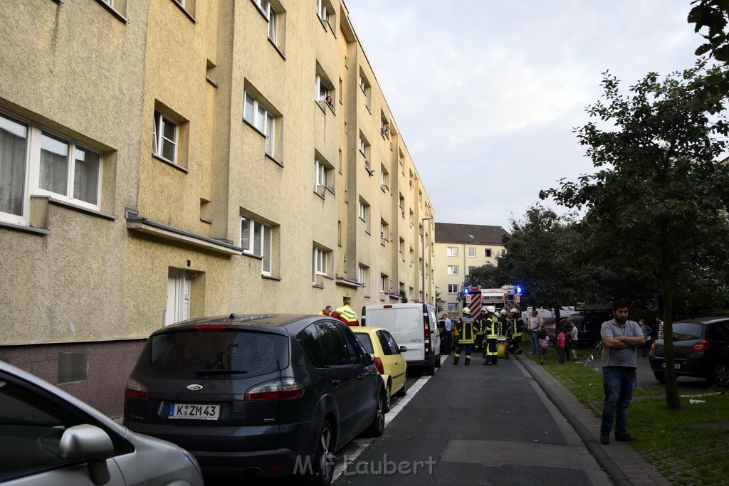 Feuer 1 Koeln Vingst Bambergerstr P05.JPG - Miklos Laubert